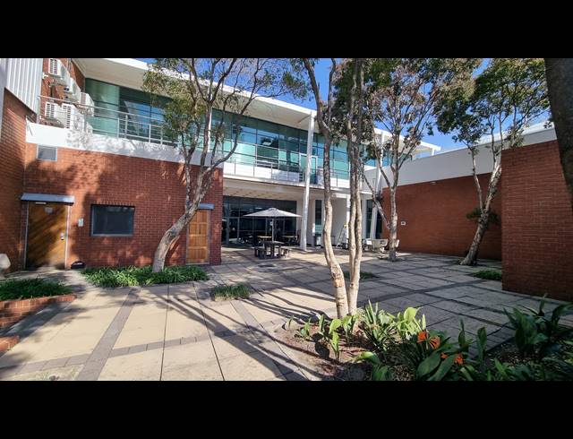 4,633M² WAREHOUSE FOR SALE IN HUGHES